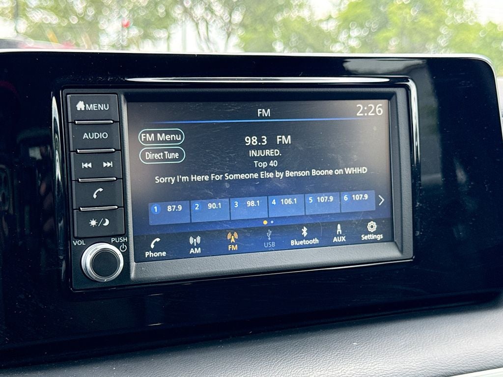 2025 Nissan Kicks S