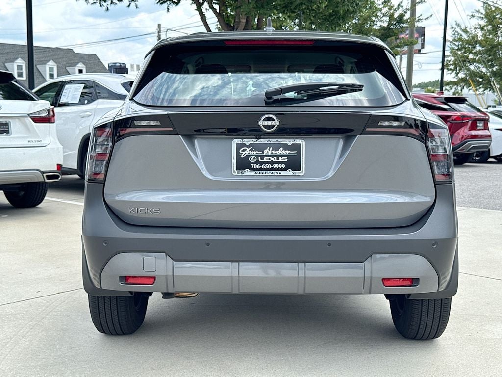 2025 Nissan Kicks S