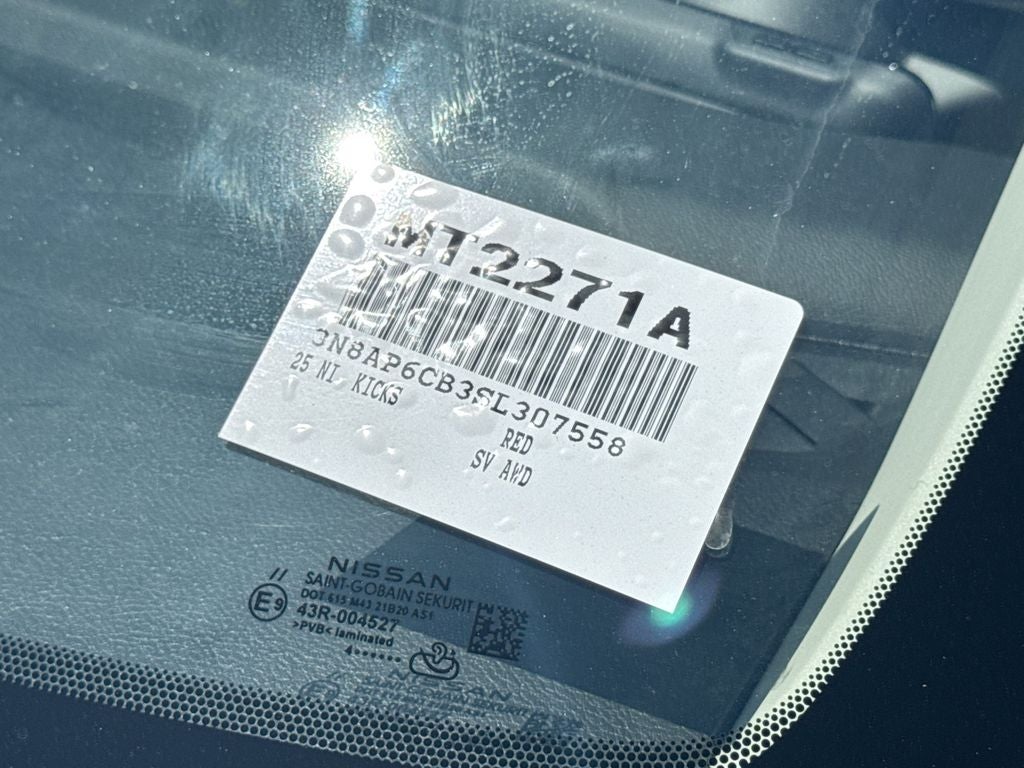 2025 Nissan Kicks SV