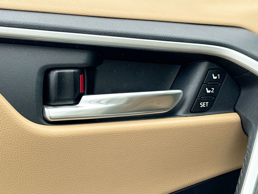 2021 Toyota RAV4 Hybrid XLE Premium BACKED BY HUDSON