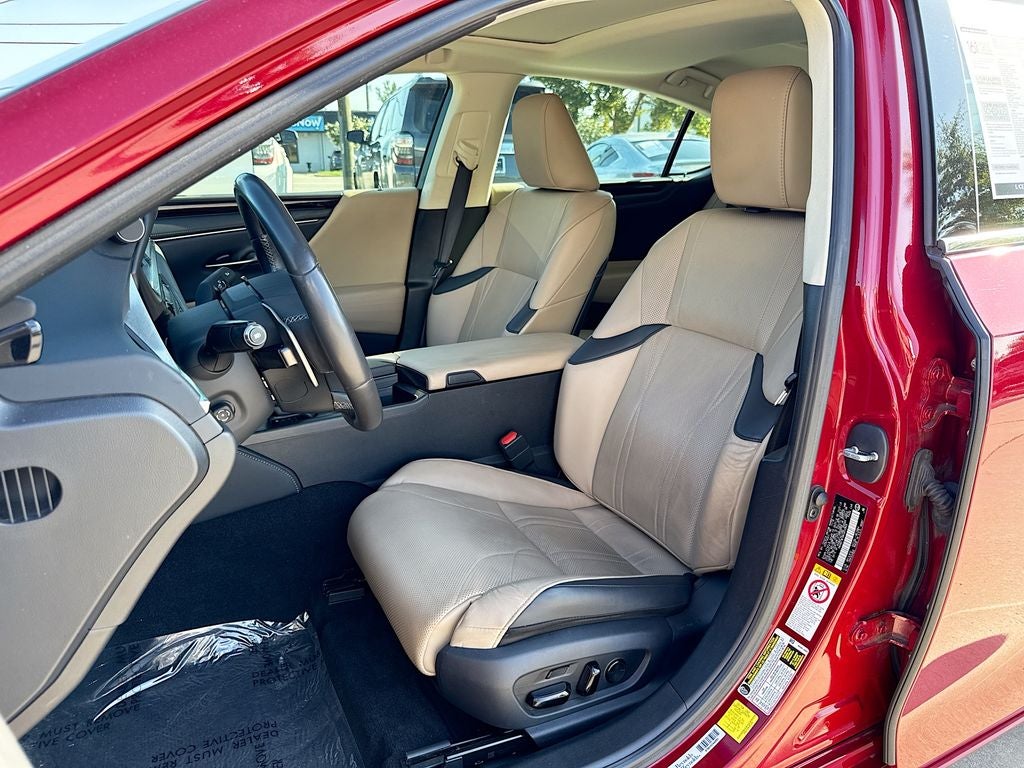 2019 Lexus ES 350 Luxury BACKED BY HUDSON
