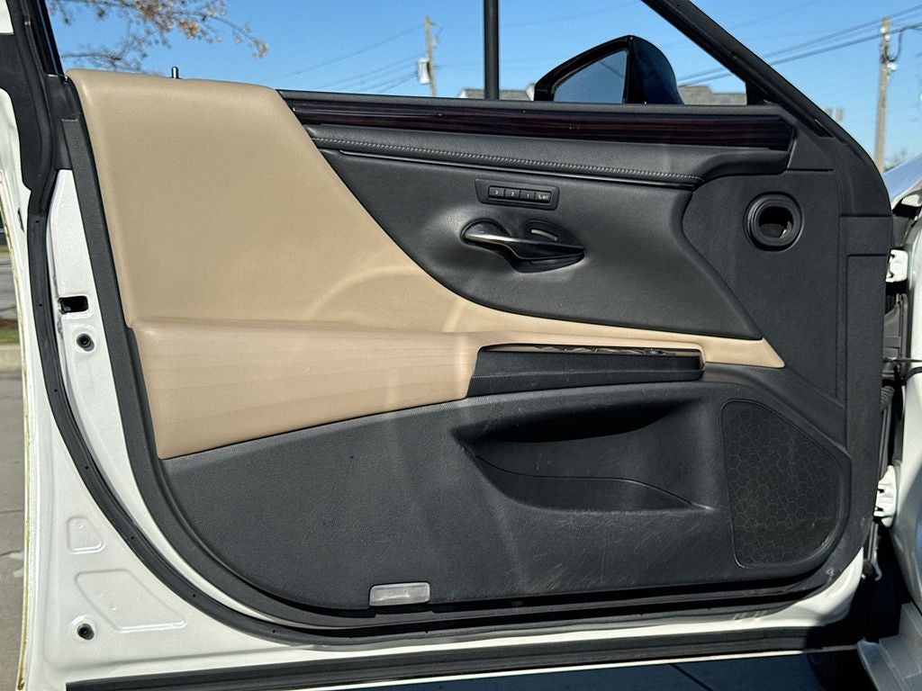 2019 Lexus ES 350 Luxury BACKED BY HUDSON