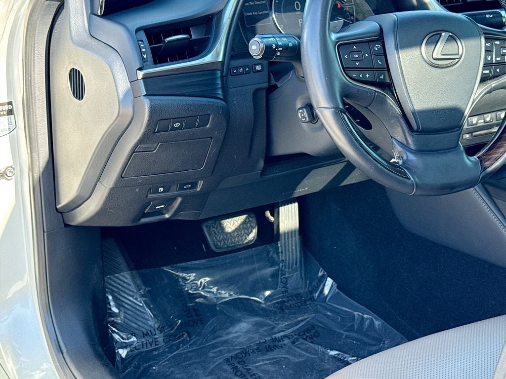 2019 Lexus ES 350 Luxury BACKED BY HUDSON