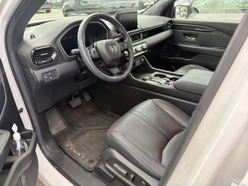2025 Honda Pilot Black Edition BACKED BY HUDSON