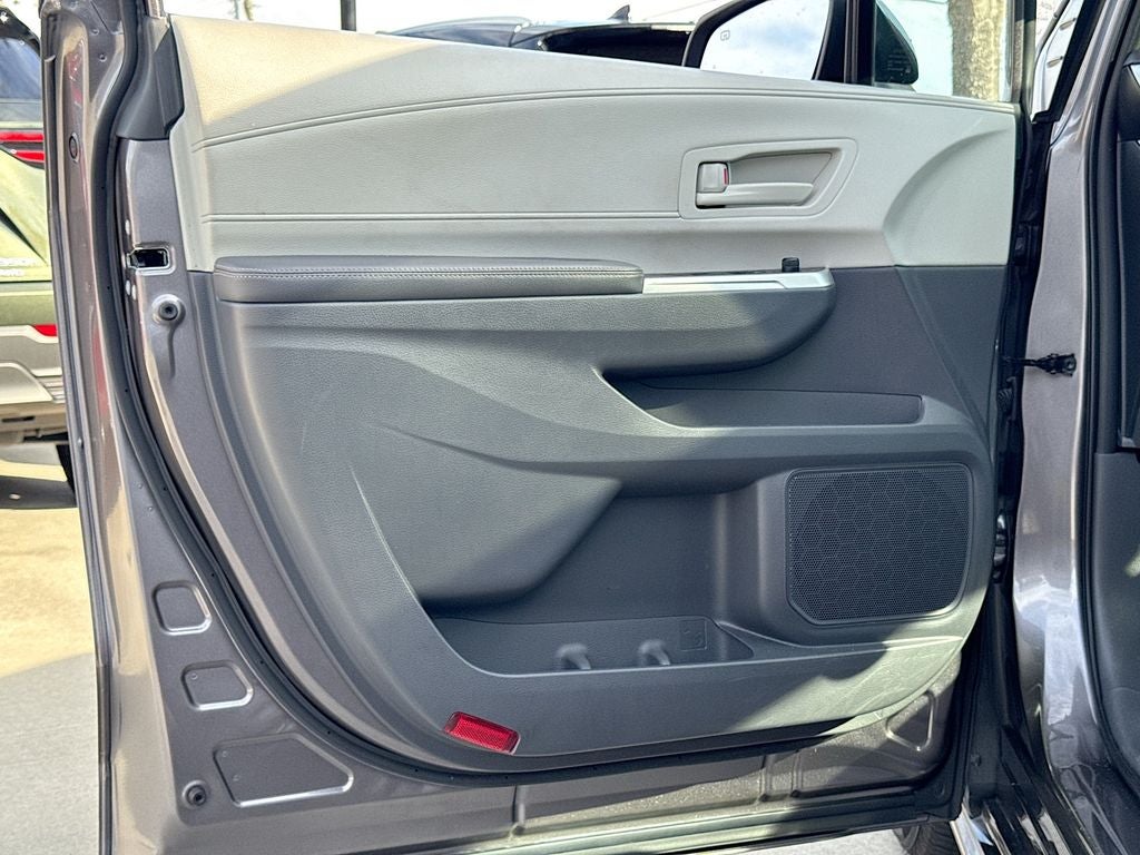 2021 Toyota Sienna LE 8 Passenger