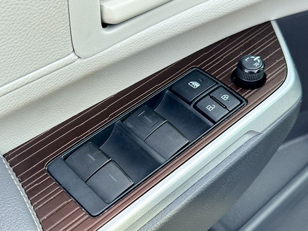 2021 Toyota Sienna LE 8 Passenger