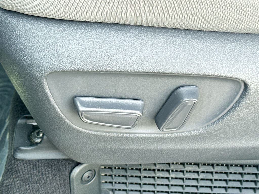 2021 Toyota Sienna LE 8 Passenger