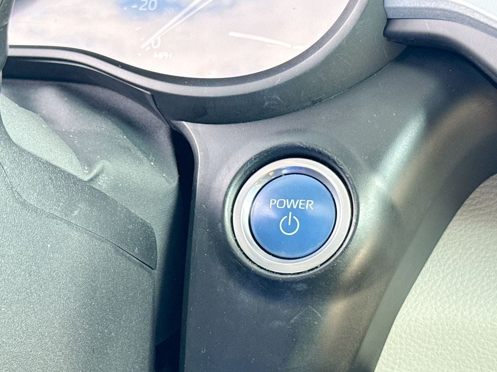 2021 Toyota Sienna LE 8 Passenger