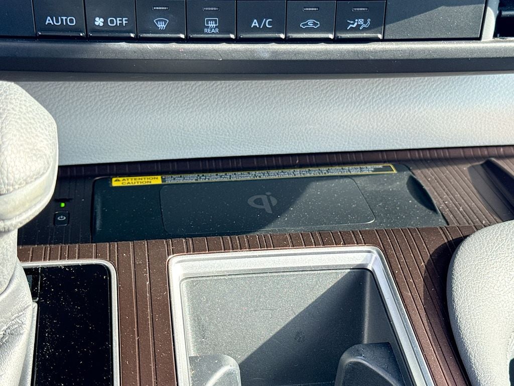 2021 Toyota Sienna LE 8 Passenger