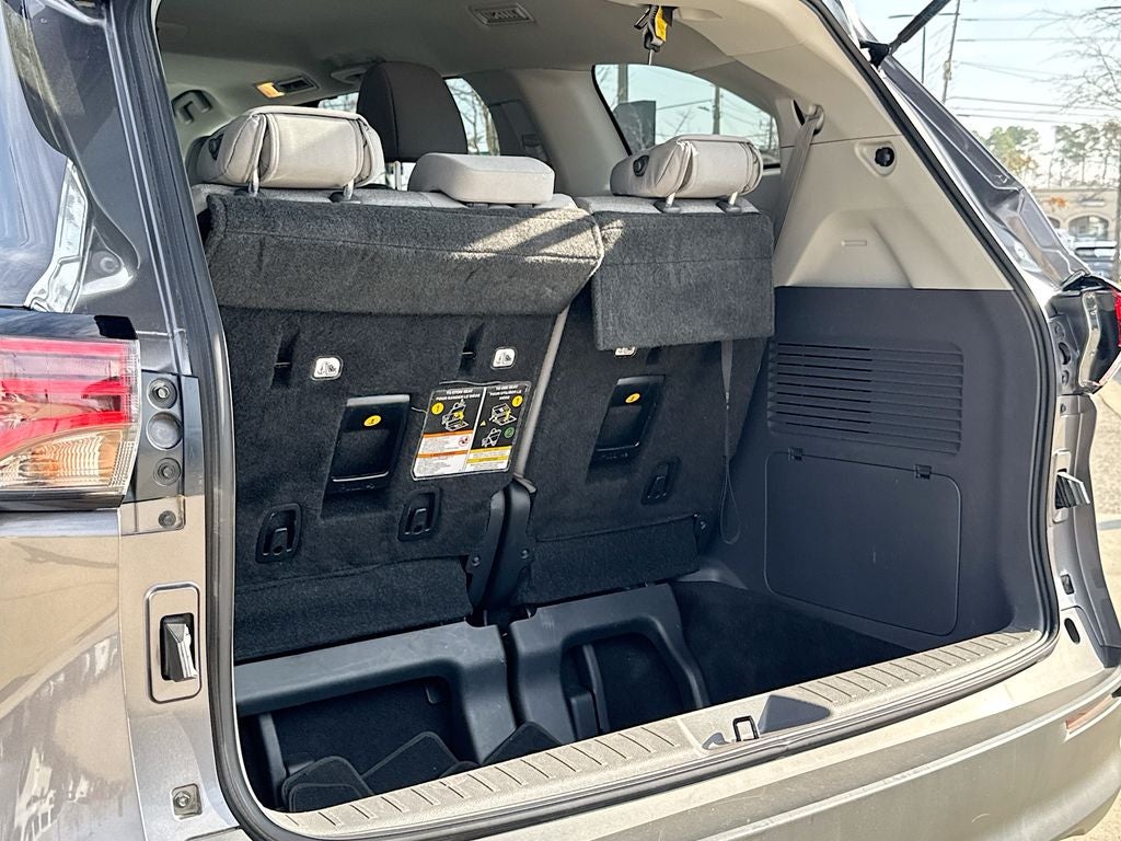 2021 Toyota Sienna LE 8 Passenger