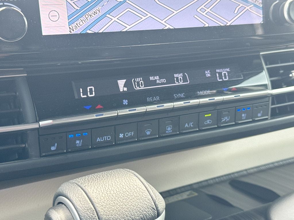 2021 Toyota Sienna Platinum 7 Passenger