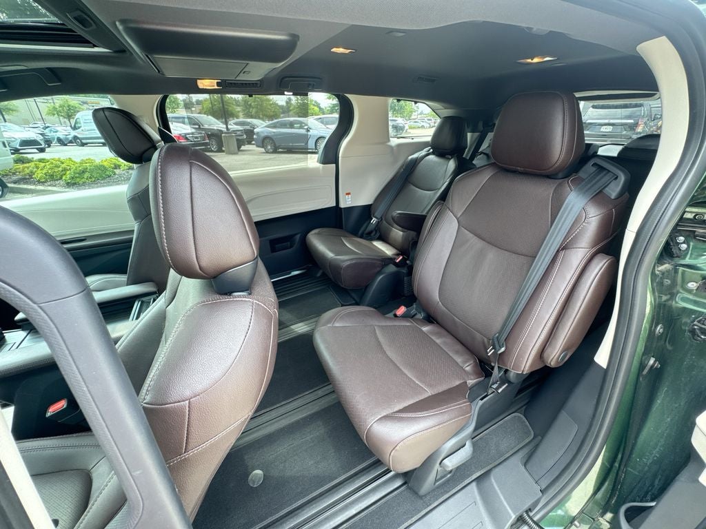 2021 Toyota Sienna Platinum 7 Passenger