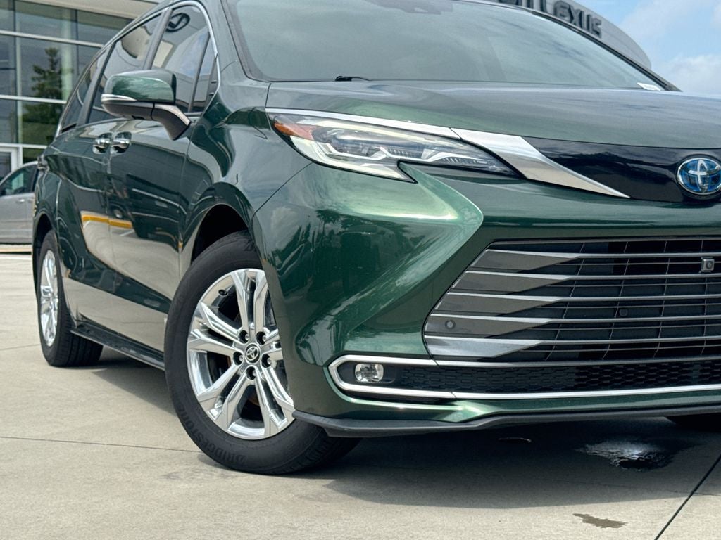 2021 Toyota Sienna Platinum 7 Passenger