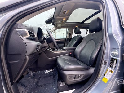 2021 Toyota Highlander Platinum BACKED BY HUDSON