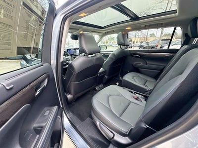 2021 Toyota Highlander Platinum BACKED BY HUDSON