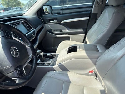 2015 Toyota Highlander XLE V6