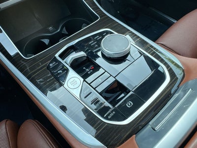 2024 BMW X5 sDrive40i BACKED BY HUDSON