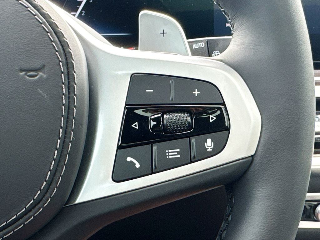 2025 BMW X5 xDrive40i BACKED BY HUDSON