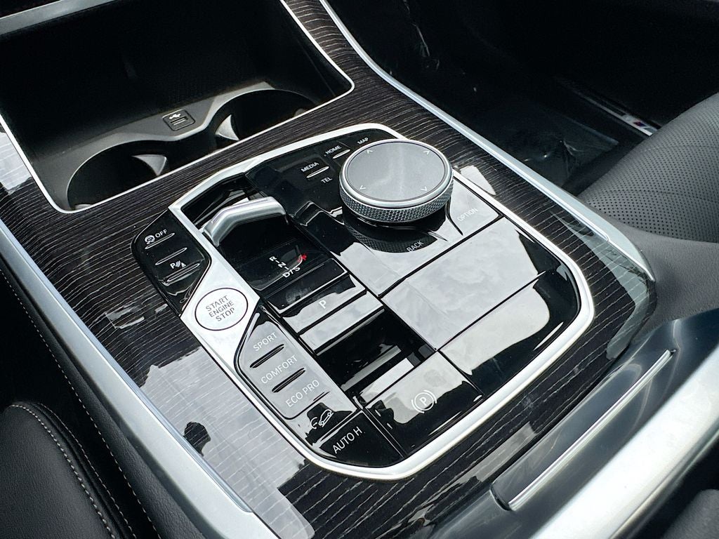 2025 BMW X5 xDrive40i BACKED BY HUDSON