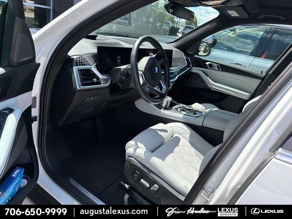 2025 BMW X5 xDrive40i BACKED BY HUDSON