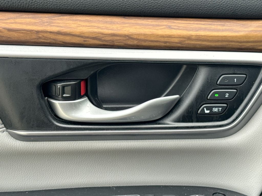2017 Honda CR-V Touring BACKED BY HUDSON