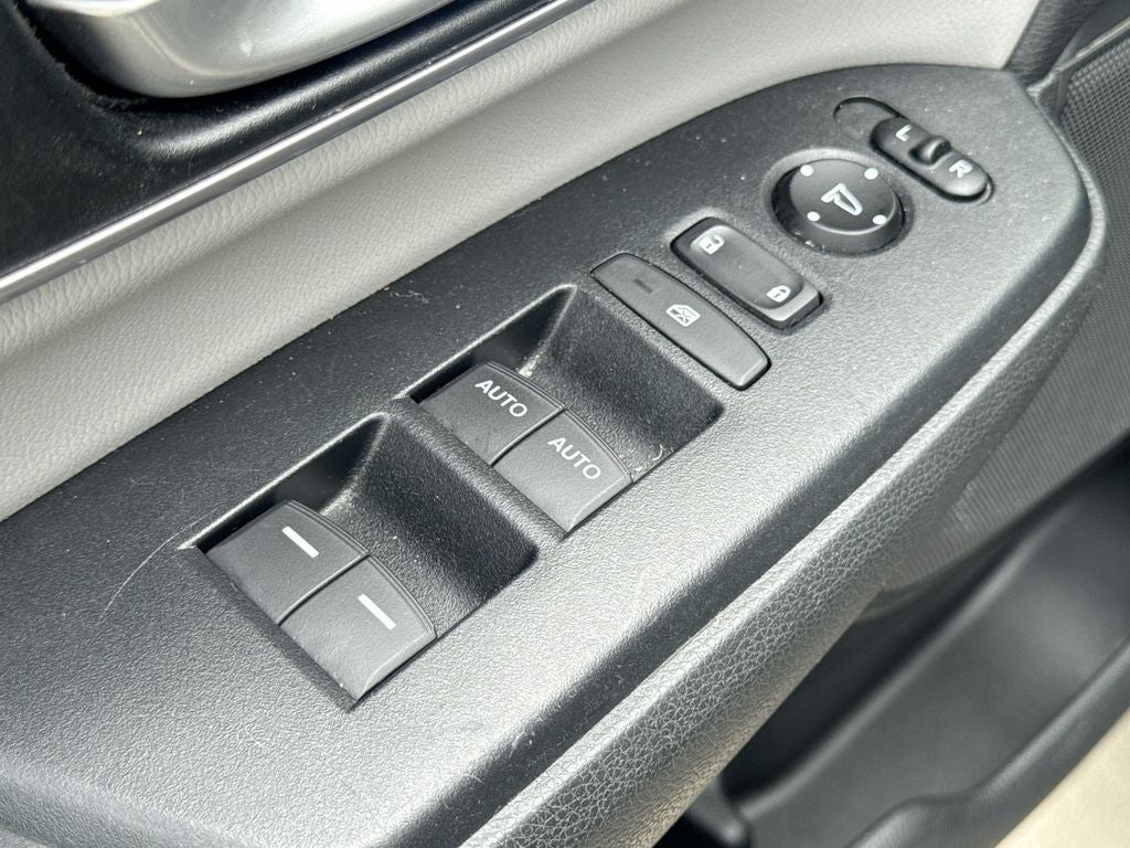 2017 Honda CR-V Touring BACKED BY HUDSON