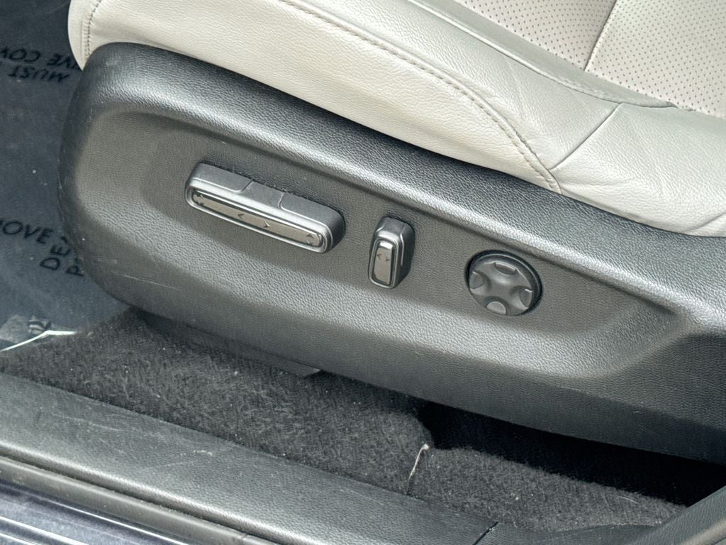 2017 Honda CR-V Touring BACKED BY HUDSON