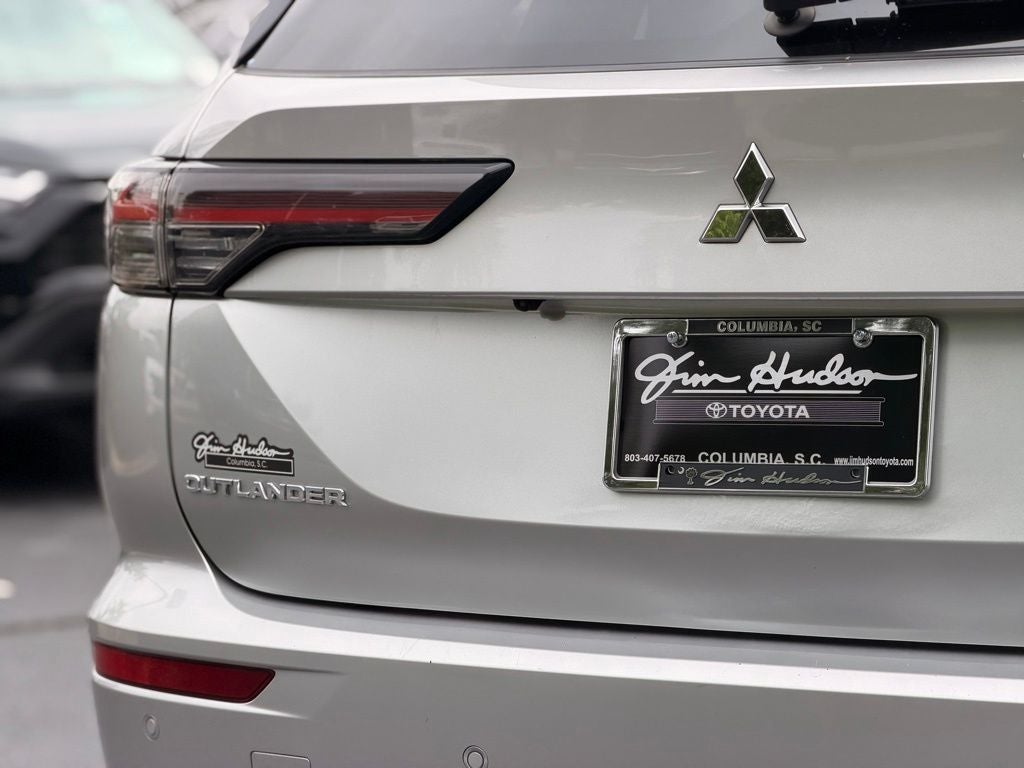 2025 Mitsubishi Outlander SE BACKED BY HUDSON