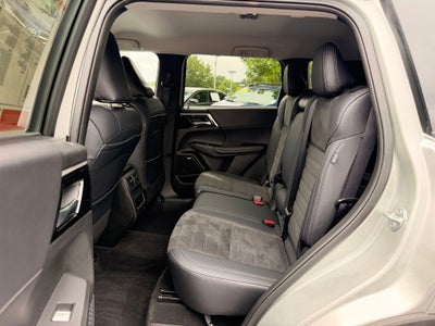 2025 Mitsubishi Outlander SE BACKED BY HUDSON