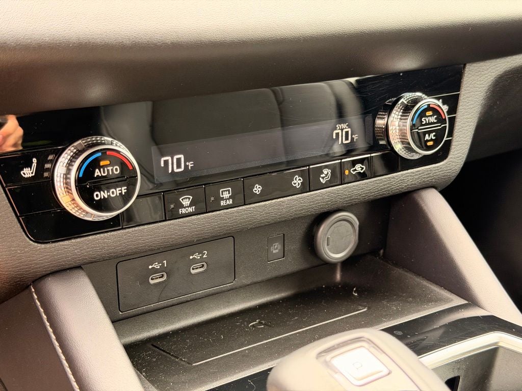 2025 Mitsubishi Outlander SE BACKED BY HUDSON