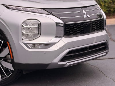 2025 Mitsubishi Outlander SE BACKED BY HUDSON