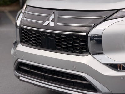 2025 Mitsubishi Outlander SE BACKED BY HUDSON