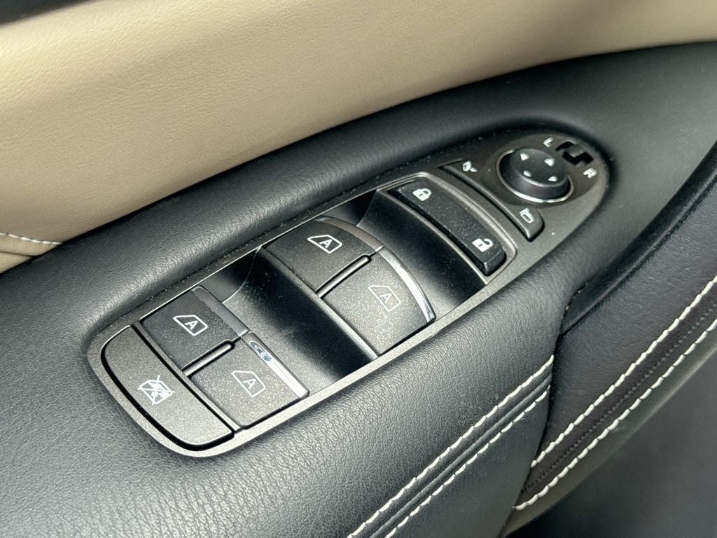 2023 INFINITI QX80 Premium Select