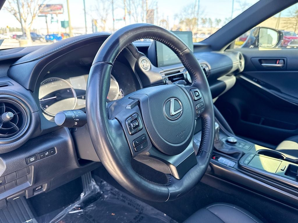2023 Lexus IS 300 L/CERTIFIED