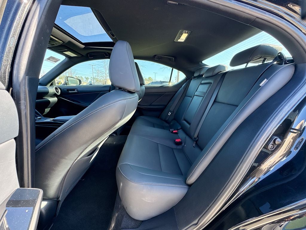 2023 Lexus IS 300 L/CERTIFIED