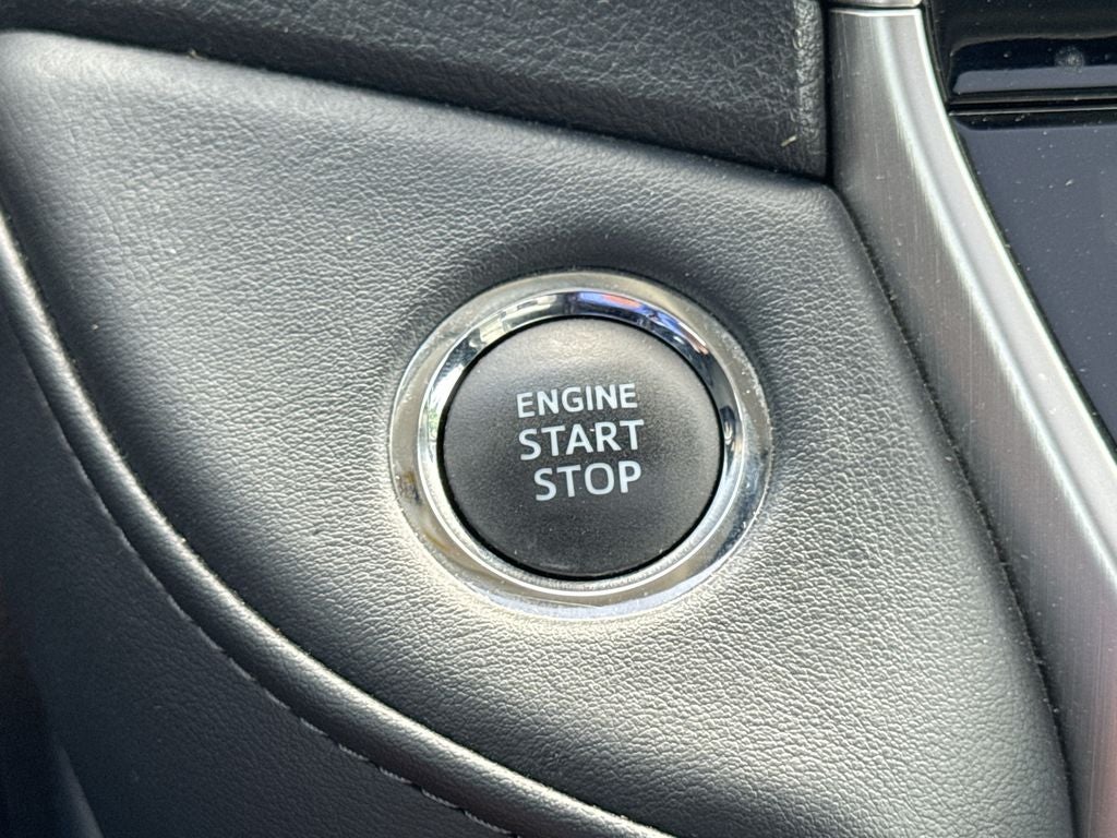 2019 Toyota Land Cruiser Base