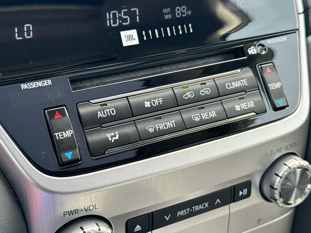 2019 Toyota Land Cruiser Base