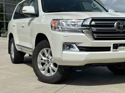 2019 Toyota Land Cruiser Base