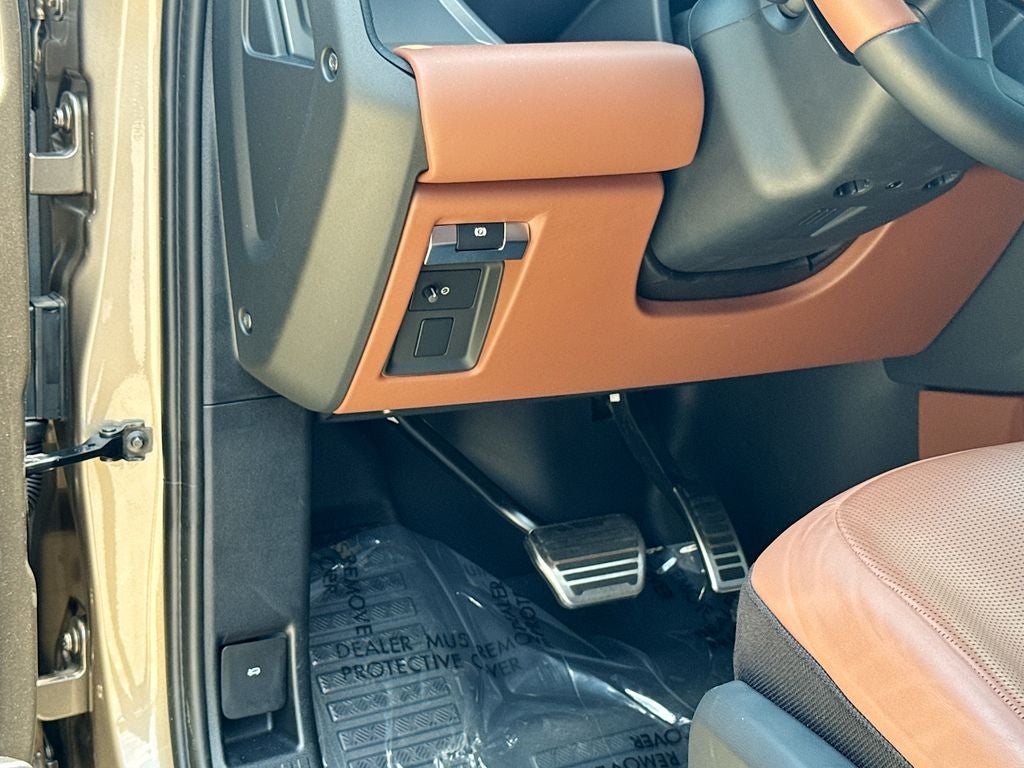 2025 Land Rover Defender 110 OCTA BACKED BY HUDSON