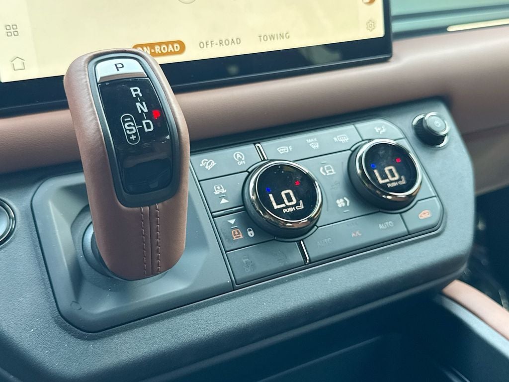 2025 Land Rover Defender 110 OCTA BACKED BY HUDSON