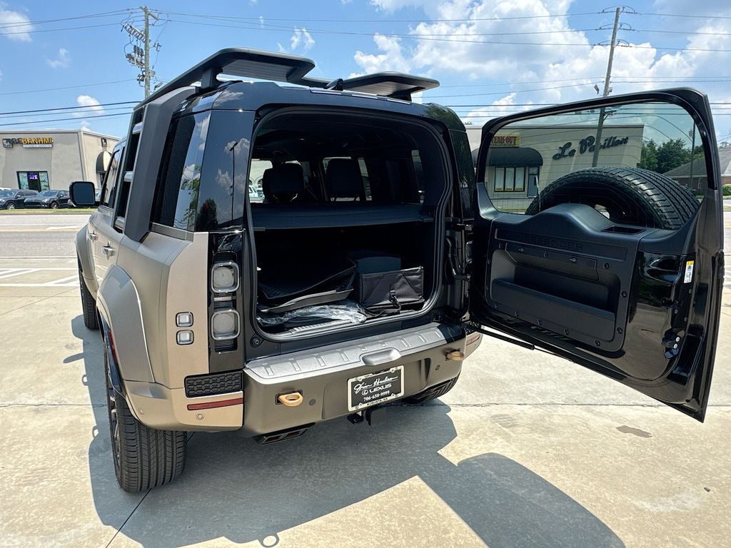 2025 Land Rover Defender 110 OCTA BACKED BY HUDSON
