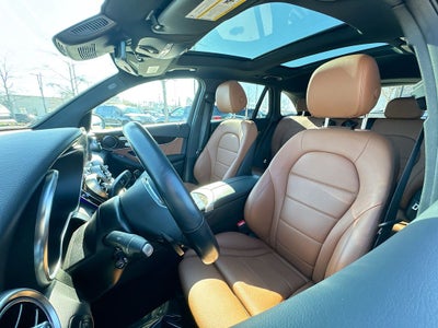 2022 Mercedes-Benz GLC GLC 300 BACKED BY HUDSON