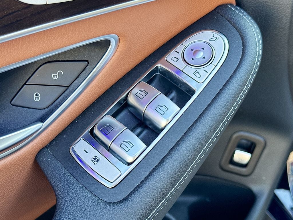 2022 Mercedes-Benz GLC GLC 300 BACKED BY HUDSON