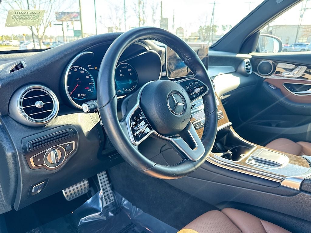 2022 Mercedes-Benz GLC GLC 300 BACKED BY HUDSON