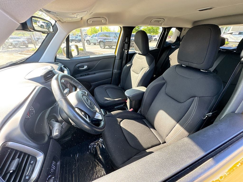 2023 Jeep Renegade Latitude BACKED BY HUDSON