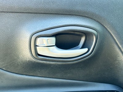 2023 Jeep Renegade Latitude BACKED BY HUDSON