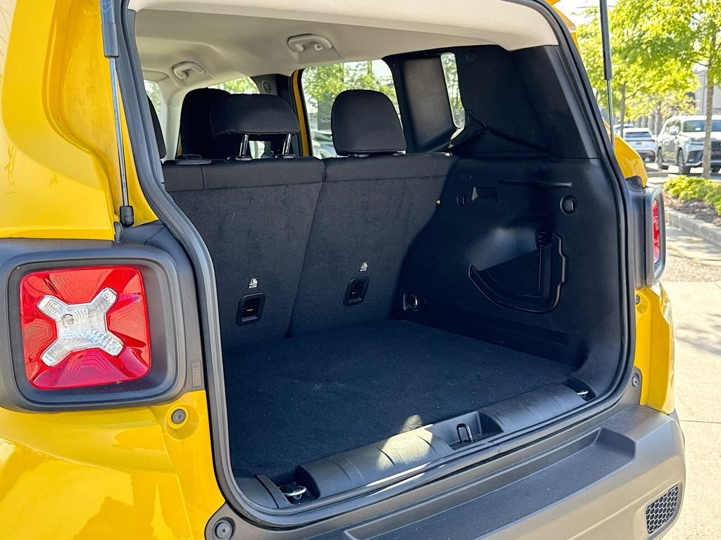 2023 Jeep Renegade Latitude BACKED BY HUDSON