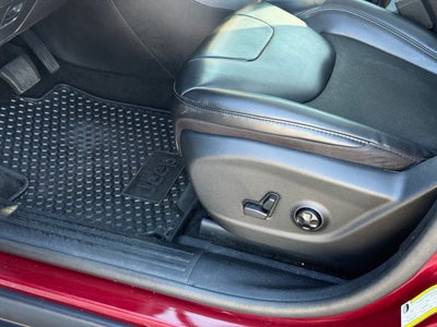 2020 Jeep Cherokee Latitude Plus Panoramic Glass Roof