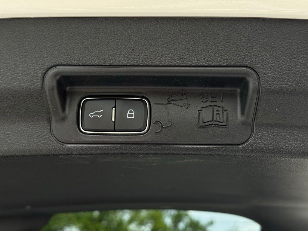 2021 Ford Explorer Platinum Premium Technology Twin Panel Roof