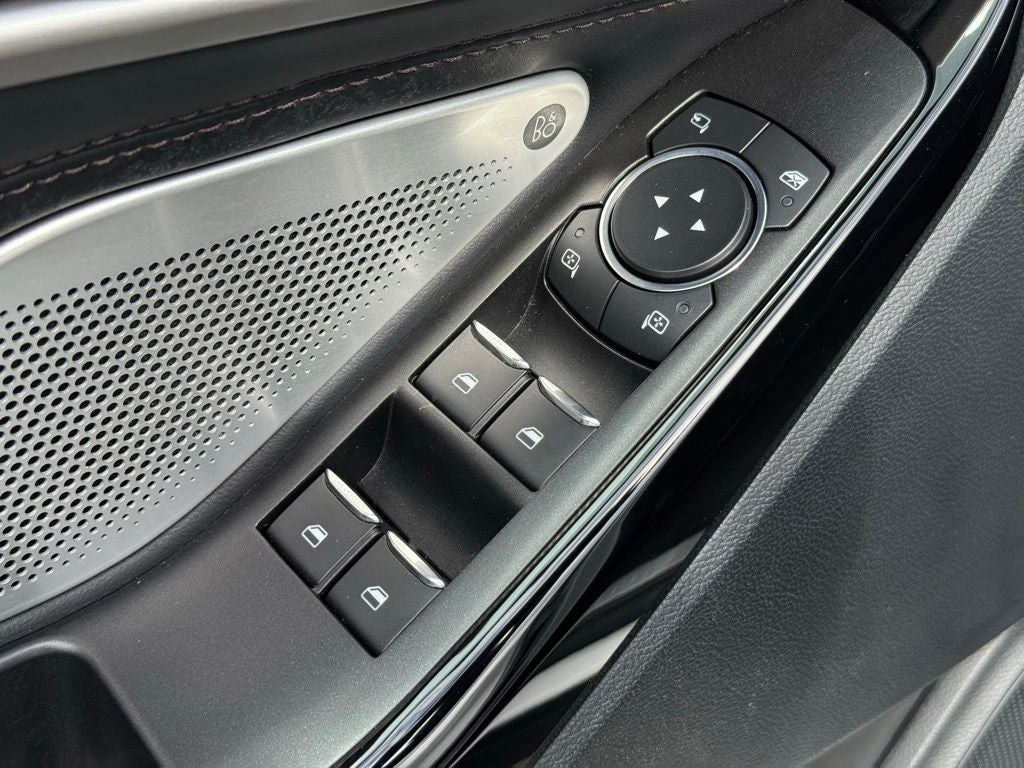2021 Ford Explorer Platinum Premium Technology Twin Panel Roof